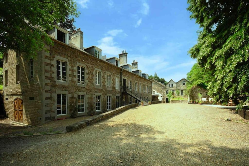 Beautiful, Historic Manoir In Semi-Rural Setting Viré Exterior foto