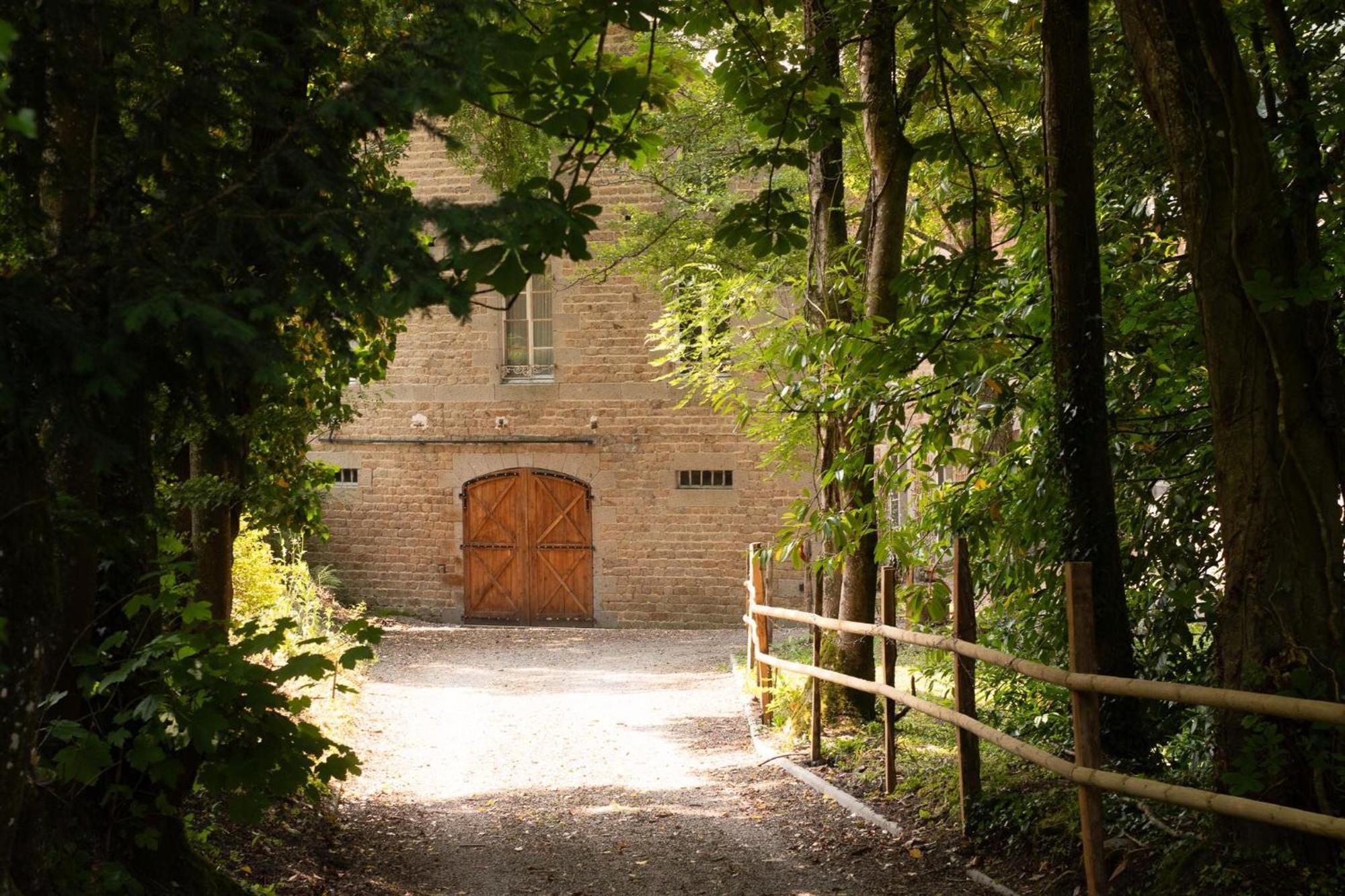 Beautiful, Historic Manoir In Semi-Rural Setting Viré Exterior foto